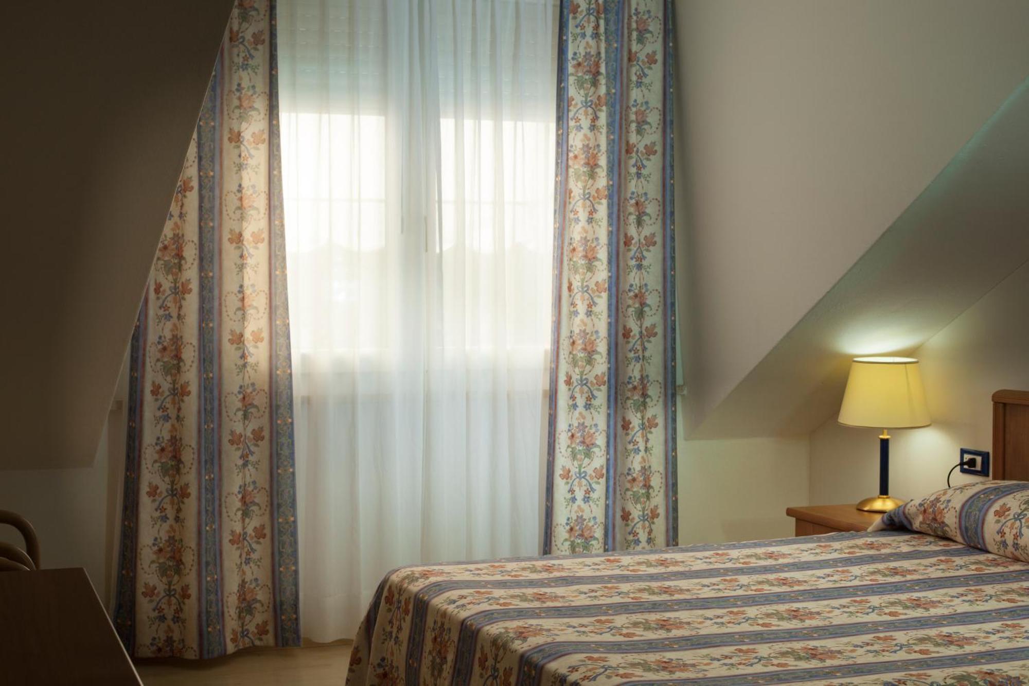 Hotel Caracas Lignano Sabbiadoro Cameră foto